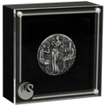2 oz 2025 The Moirai Antique High Relief - kapsel